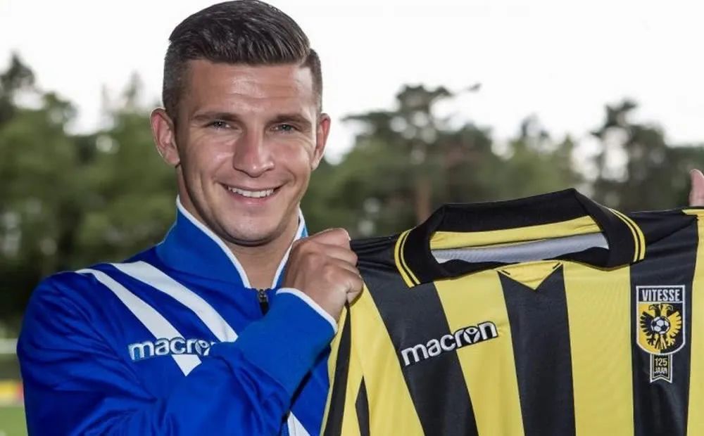 的比赛奠定 的比赛奠定