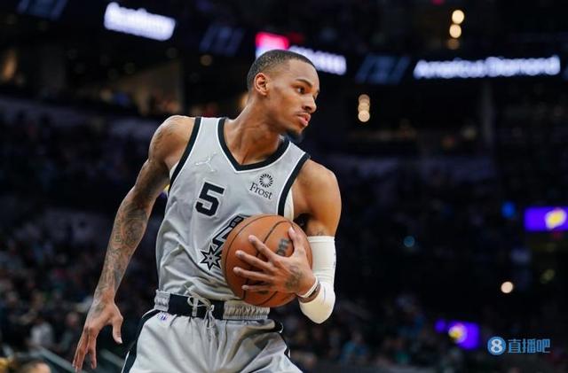 称豪掷千金 称豪掷千金